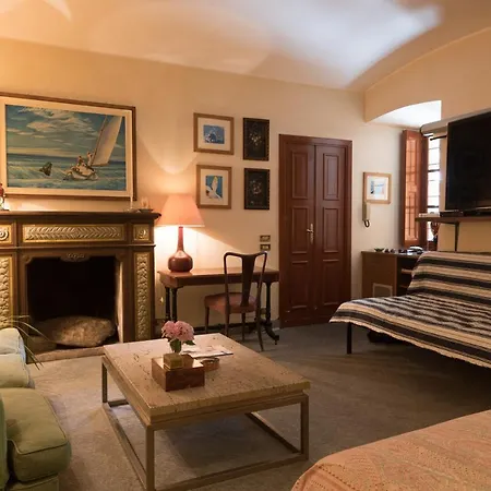 Studio @villa I Cedri Apartment *